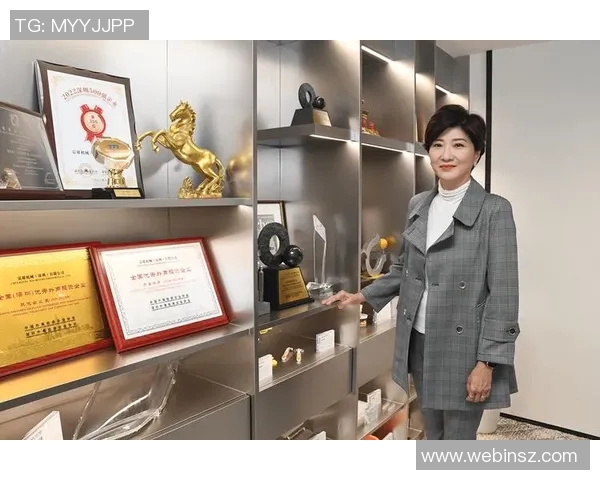 于佩的成长之路：从青涩少女到职场精英的蜕变与奋斗