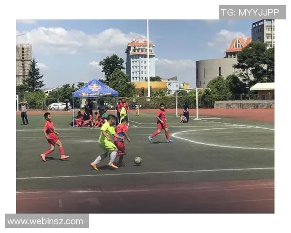 五华区校园足球比赛精彩直播全程回顾与赛况分析